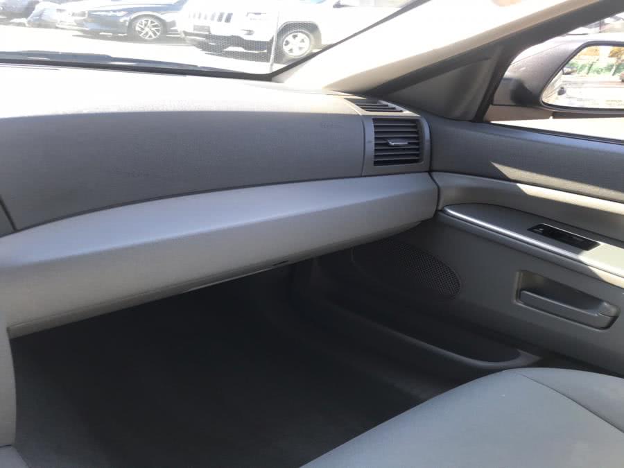 Used Jeep Grand Cherokee 4dr Laredo 4WD 2005 | CarMart Auto Services. Farmingdale, New York Used Jeep Grand Cherokee 4dr Laredo 4WD 2005 | CarMart Auto Services. Farmingdale, New York