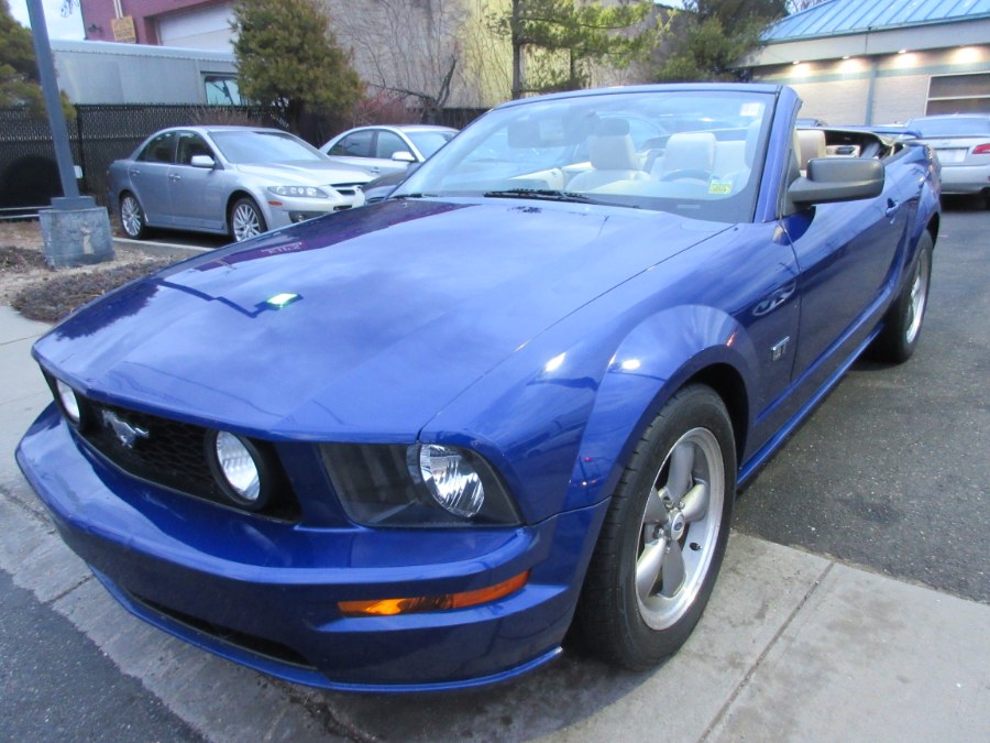 2005 Ford Mustang GT CONVERTIBLE, available for sale in Lynbrook, New York | ACA Auto Sales. Lynbrook, New York