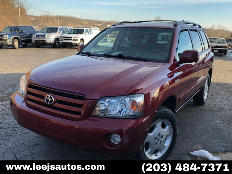 2005 Toyota Highlander 4dr V6 4WD Limited w/3rd Row (Natl), available for sale in North Branford, Connecticut | LeeJ's Auto Sales & Service. North Branford, Connecticut