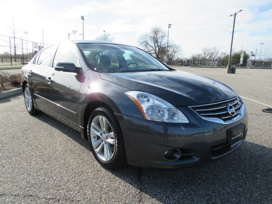 2010 Nissan Altima 4dr Sdn V6 CVT 3.5 SR, available for sale in Massapequa, New York | South Shore Auto Brokers & Sales. Massapequa, New York