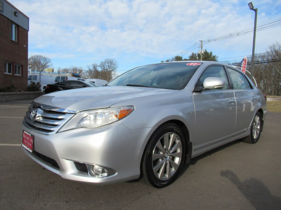 2011 Toyota Avalon 4dr Sdn Limited (Natl), available for sale in South Windsor, Connecticut | Mike And Tony Auto Sales, Inc. South Windsor, Connecticut