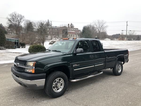 2004 Chevrolet Silverado 2500HD Ext Cab 157.5" WB 4WD LT, available for sale in Waterbury, Connecticut | Platinum Auto Care. Waterbury, Connecticut