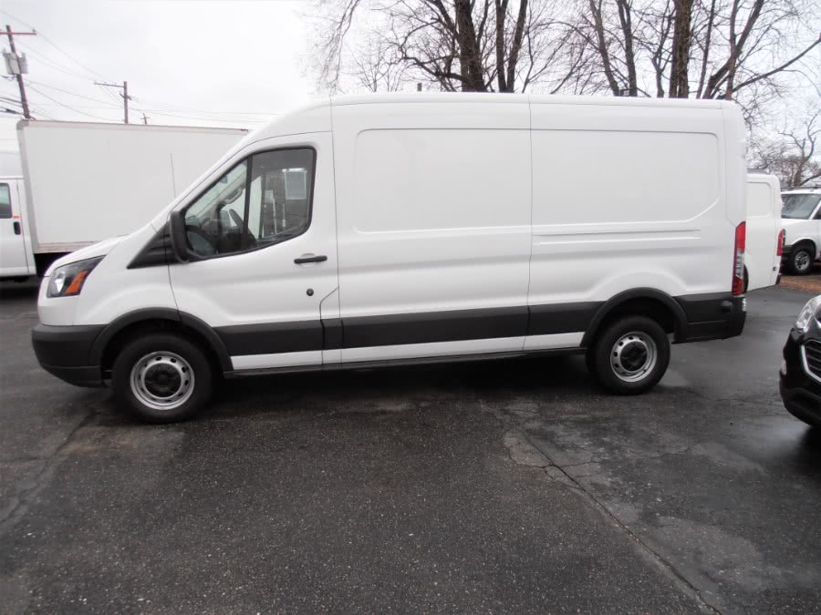 2018 Ford Transit Van 250 EXT CARGO T-250 148" Med Rf 9000 GVWR Sliding RH Dr, available for sale in COPIAGUE, New York | Warwick Auto Sales Inc. COPIAGUE, New York