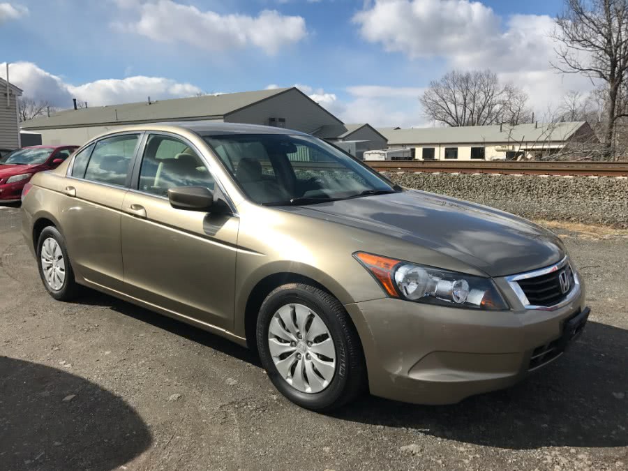 2008 Honda Accord Sdn 4dr I4 Auto LX, available for sale in Wallingford, Connecticut | Wallingford Auto Center LLC. Wallingford, Connecticut