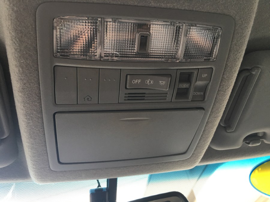 2013 Toyota Highlander 4WD 4dr V6 SE (Natl), available for sale in Bristol, Connecticut | Bristol Auto Center LLC. Bristol, Connecticut 2013 Toyota Highlander 4WD 4dr V6 SE (Natl), available for sale in Bristol, Connecticut | Bristol Auto Center LLC. Bristol, Connecticut