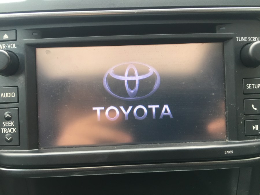 2013 Toyota Highlander 4WD 4dr V6 SE (Natl), available for sale in Bristol, Connecticut | Bristol Auto Center LLC. Bristol, Connecticut 2013 Toyota Highlander 4WD 4dr V6 SE (Natl), available for sale in Bristol, Connecticut | Bristol Auto Center LLC. Bristol, Connecticut