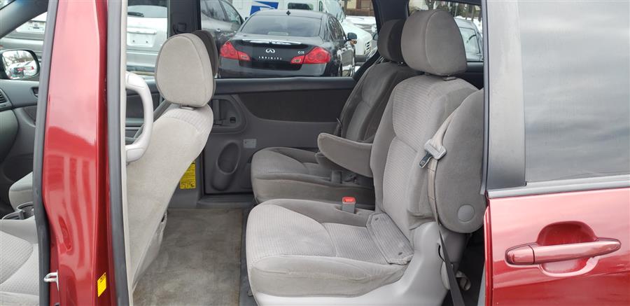 2006 Toyota Sienna 5dr LE AWD (Natl), available for sale in Springfield, Massachusetts | Absolute Motors Inc. Springfield, Massachusetts 2006 Toyota Sienna 5dr LE AWD (Natl), available for sale in Springfield, Massachusetts | Absolute Motors Inc. Springfield, Massachusetts