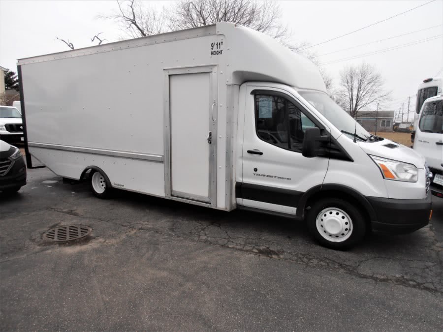 2016 Ford TRANSIT 350 18 Ft BOX TRUCK T-350 178" 10360 GVWR DRW, available for sale in COPIAGUE, New York | Warwick Auto Sales Inc. COPIAGUE, New York