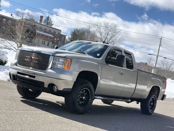 2008 GMC Sierra 2500HD 4WD Ext Cab 157.5" SLT, available for sale in Waterbury, Connecticut | Platinum Auto Care. Waterbury, Connecticut