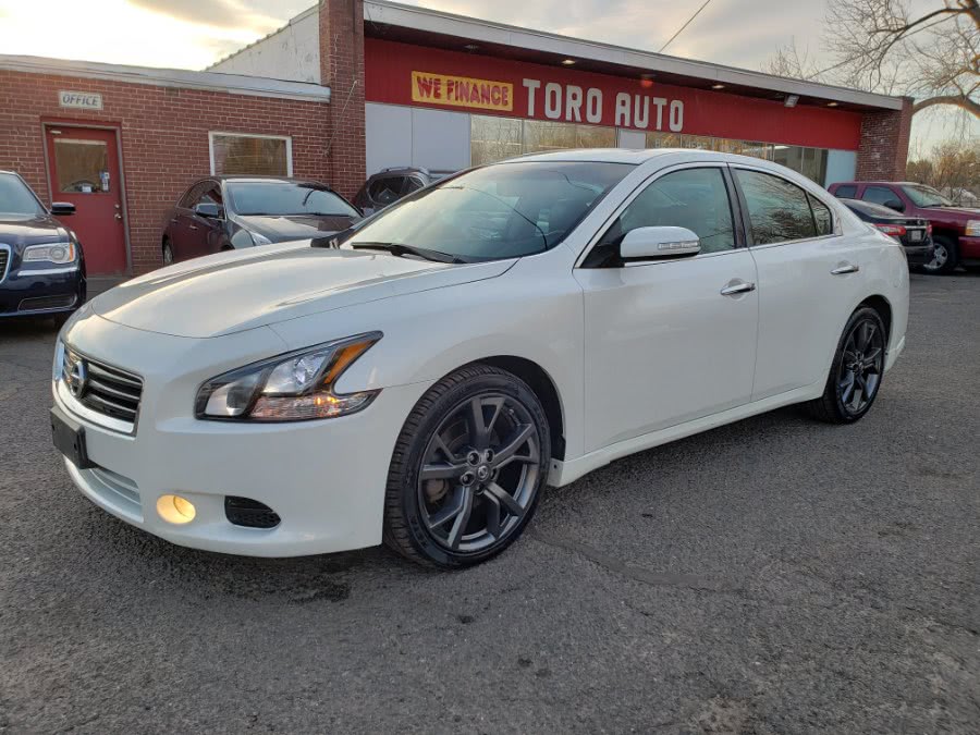 2014 Nissan Maxima SV Leather Roof Sport PKG, available for sale in East Windsor, Connecticut | Toro Auto. East Windsor, Connecticut