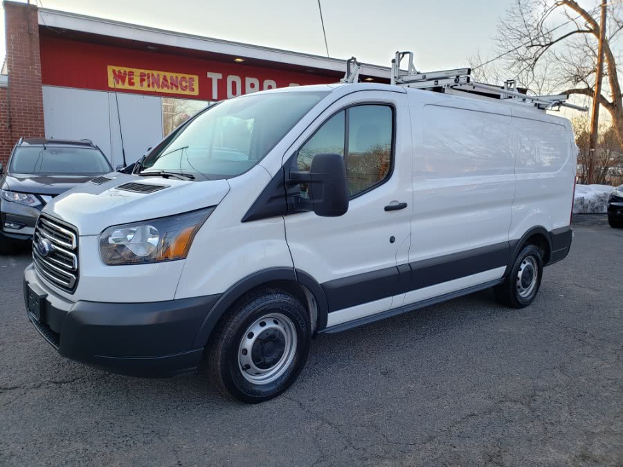 2017 Ford Transit Van T-150 Leather Camera W/ shelves Sliding RH Dr SWB, available for sale in East Windsor, Connecticut | Toro Auto. East Windsor, Connecticut