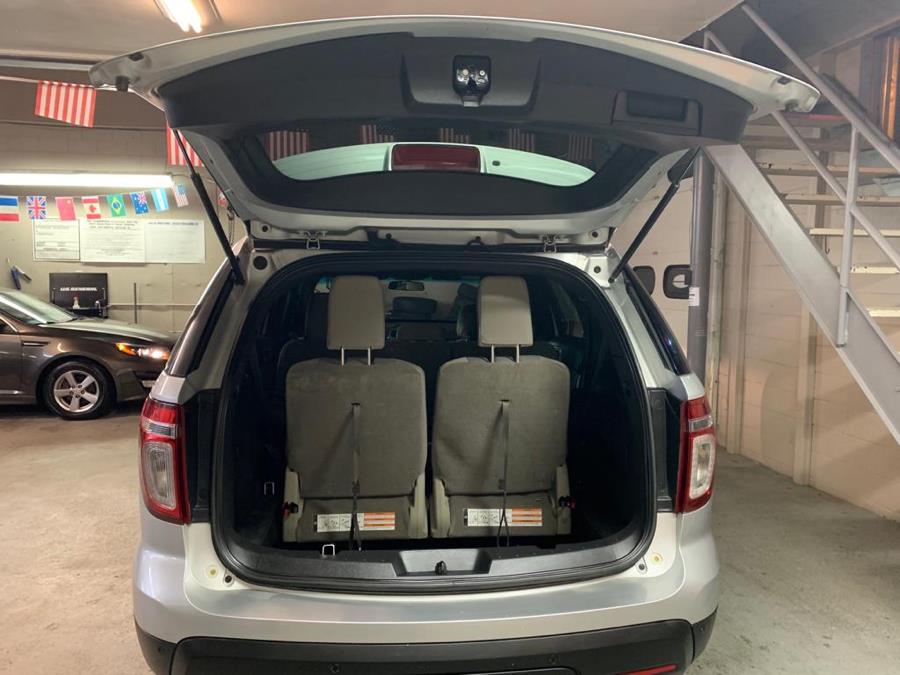 2014 Ford Explorer 4WD 4dr XLT, available for sale in Danbury, Connecticut | Safe Used Auto Sales LLC. Danbury, Connecticut 2014 Ford Explorer 4WD 4dr XLT, available for sale in Danbury, Connecticut | Safe Used Auto Sales LLC. Danbury, Connecticut