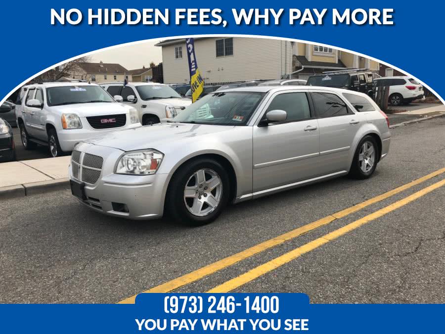 2006 Dodge Magnum 4dr Wgn RWD, available for sale in Lodi, New Jersey | Route 46 Auto Sales Inc. Lodi, New Jersey