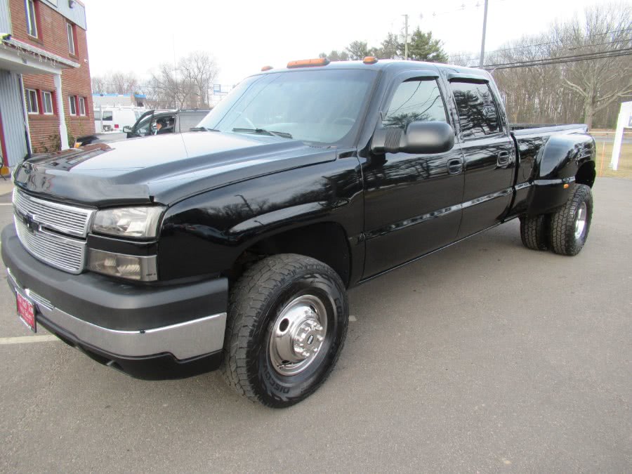 2005 Chevrolet Silverado 3500 Crew Cab 167" WB 4WD DRW LS, available for sale in South Windsor, Connecticut | Mike And Tony Auto Sales, Inc. South Windsor, Connecticut