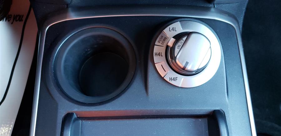 2014 Toyota 4Runner 4WD 4dr V6 Limited, available for sale in Waterbury, Connecticut | National Auto Brokers, Inc.. Waterbury, Connecticut 2014 Toyota 4Runner 4WD 4dr V6 Limited, available for sale in Waterbury, Connecticut | National Auto Brokers, Inc.. Waterbury, Connecticut