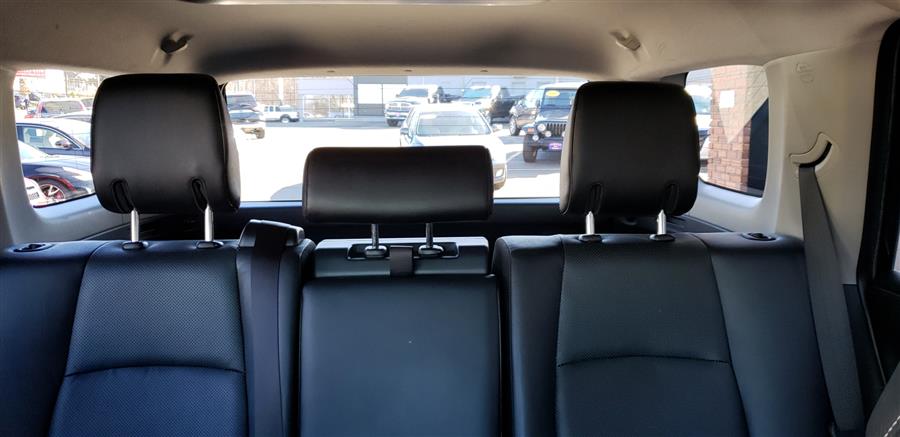 2014 Toyota 4Runner 4WD 4dr V6 Limited, available for sale in Waterbury, Connecticut | National Auto Brokers, Inc.. Waterbury, Connecticut 2014 Toyota 4Runner 4WD 4dr V6 Limited, available for sale in Waterbury, Connecticut | National Auto Brokers, Inc.. Waterbury, Connecticut