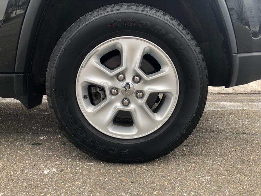 2015 Jeep Grand Cherokee 4WD 4dr Laredo, available for sale in Agawam, Massachusetts | Malkoon Motors. Agawam, Massachusetts 2015 Jeep Grand Cherokee 4WD 4dr Laredo, available for sale in Agawam, Massachusetts | Malkoon Motors. Agawam, Massachusetts
