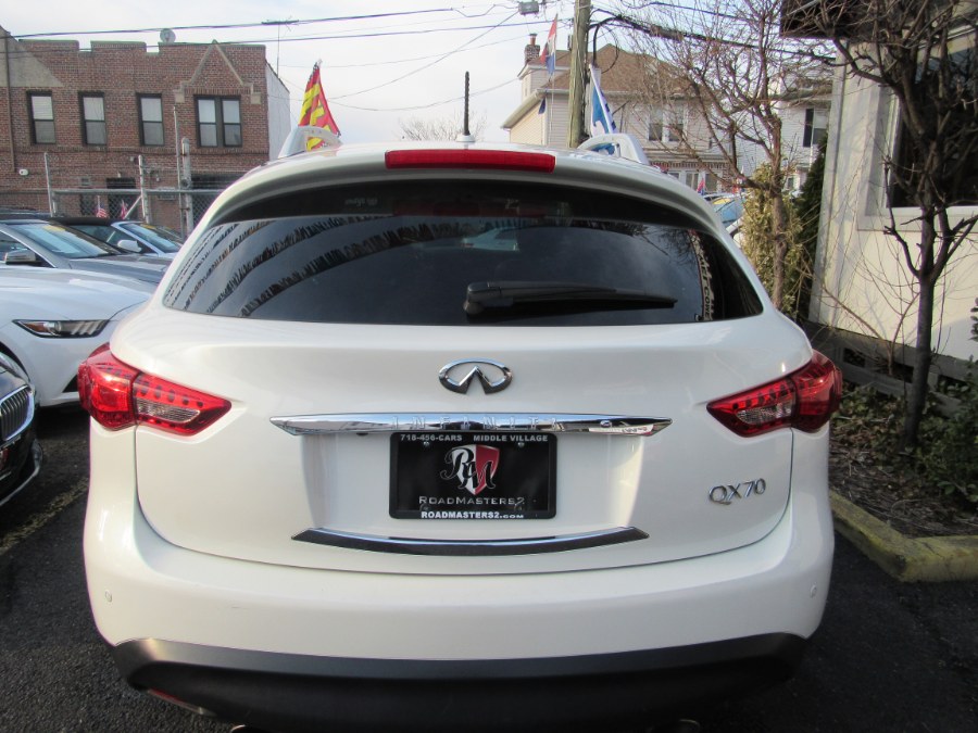 2017 INFINITI QX70 AWD Premium Naxi, available for sale in Middle Village, New York | Road Masters II INC. Middle Village, New York 2017 INFINITI QX70 AWD Premium Naxi, available for sale in Middle Village, New York | Road Masters II INC. Middle Village, New York