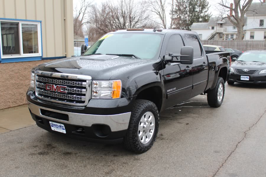 2014 GMC Sierra 2500HD 4WD Crew Cab 153.7" SLE, available for sale in East Windsor, Connecticut | Century Auto And Truck. East Windsor, Connecticut