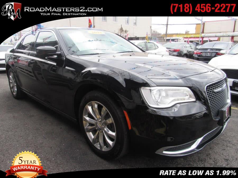 2018 Chrysler 300 Touring L AWD, available for sale in Middle Village, New York | Road Masters II INC. Middle Village, New York