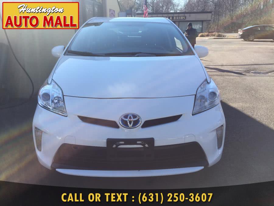 2015 Toyota Prius 5dr HB Two (Natl), available for sale in Huntington Station, New York | Huntington Auto Mall. Huntington Station, New York
