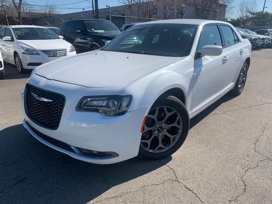 2016 Chrysler 300 4dr Sdn 300S AWD, available for sale in Lodi, New Jersey | European Auto Expo. Lodi, New Jersey