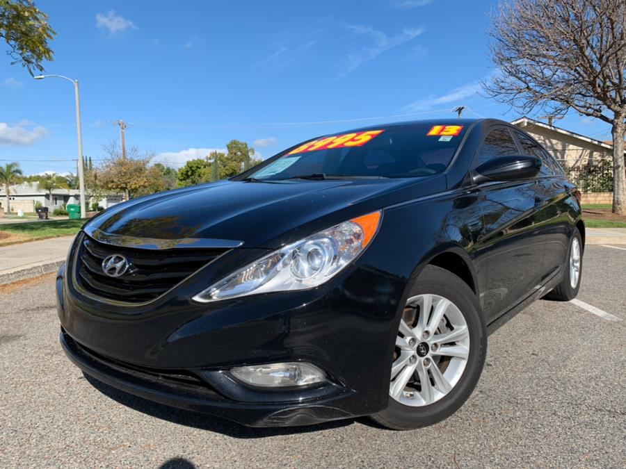 2013 Hyundai Sonata 4dr Sdn 2.4L Auto GLS, available for sale in Corona, California | Green Light Auto. Corona, California 2013 Hyundai Sonata 4dr Sdn 2.4L Auto GLS, available for sale in Corona, California | Green Light Auto. Corona, California