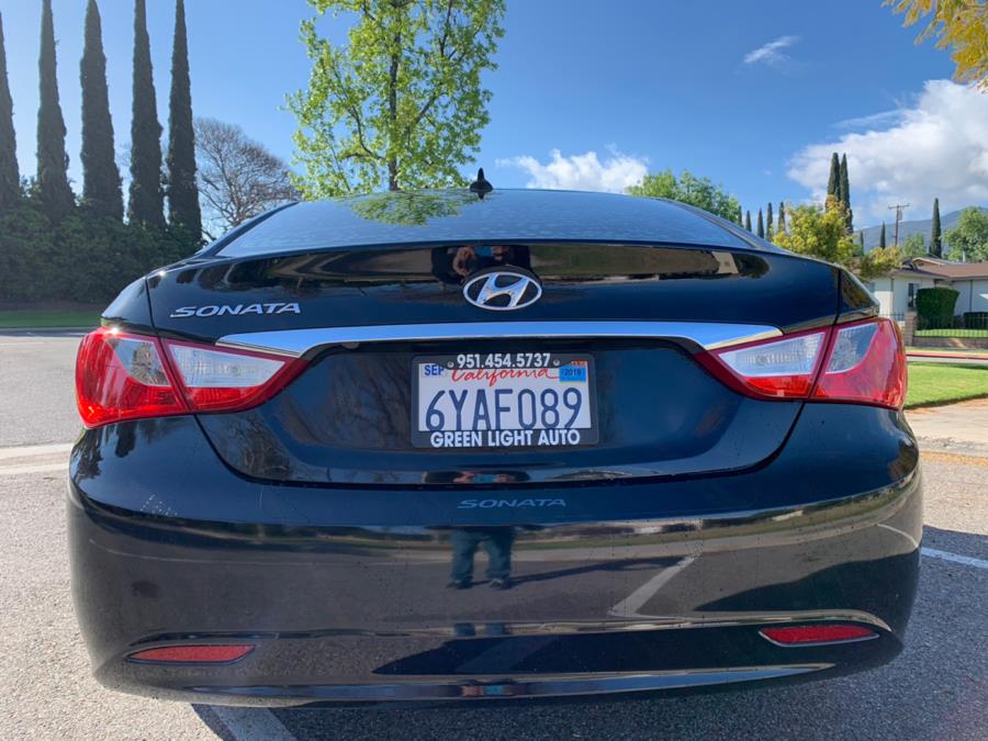 2013 Hyundai Sonata 4dr Sdn 2.4L Auto GLS, available for sale in Corona, California | Green Light Auto. Corona, California 2013 Hyundai Sonata 4dr Sdn 2.4L Auto GLS, available for sale in Corona, California | Green Light Auto. Corona, California