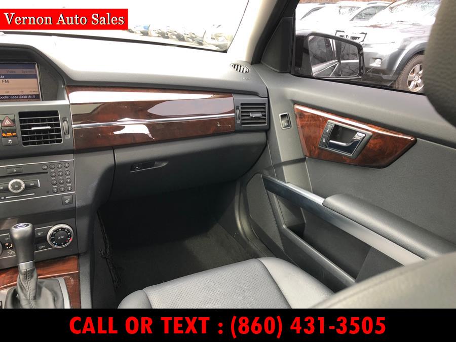2011 Mercedes-Benz GLK-Class 4MATIC 4dr GLK350, available for sale in Manchester, Connecticut | Vernon Auto Sale & Service. Manchester, Connecticut 2011 Mercedes-Benz GLK-Class 4MATIC 4dr GLK350, available for sale in Manchester, Connecticut | Vernon Auto Sale & Service. Manchester, Connecticut