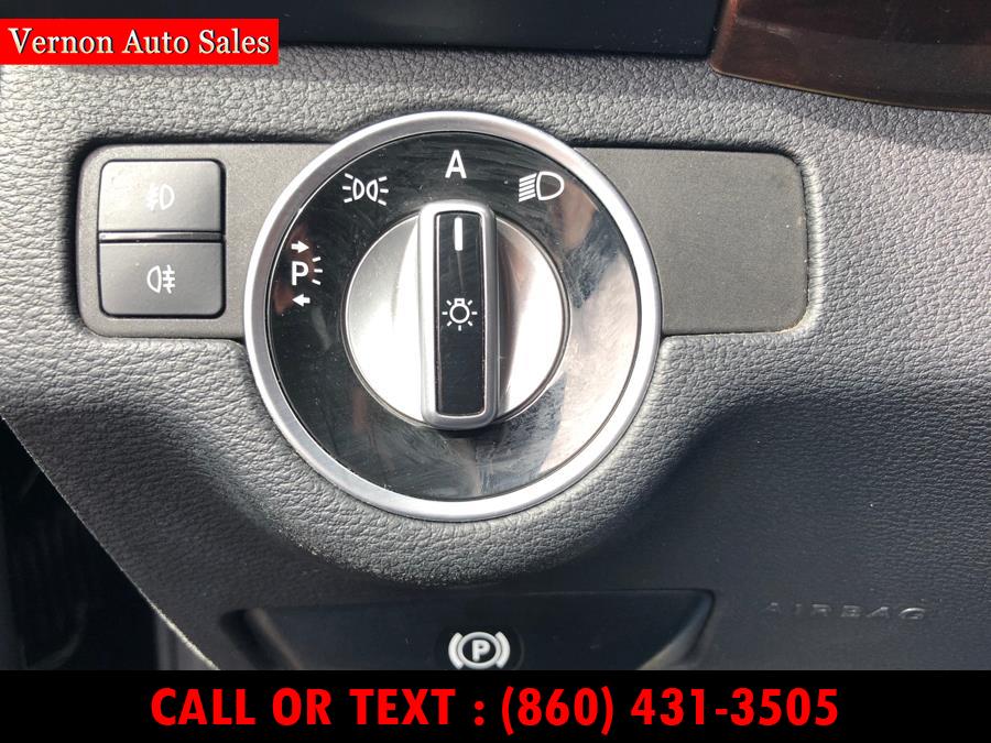 2011 Mercedes-Benz GLK-Class 4MATIC 4dr GLK350, available for sale in Manchester, Connecticut | Vernon Auto Sale & Service. Manchester, Connecticut 2011 Mercedes-Benz GLK-Class 4MATIC 4dr GLK350, available for sale in Manchester, Connecticut | Vernon Auto Sale & Service. Manchester, Connecticut