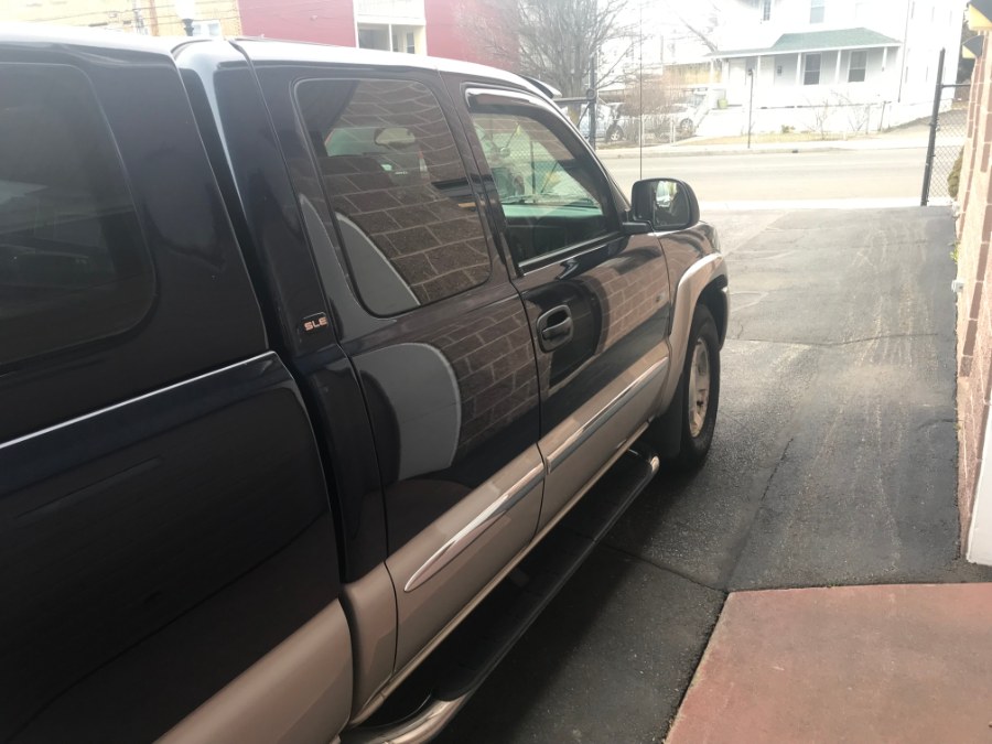 2005 GMC Sierra 1500 Ext Cab 143.5" WB 4WD SLE, available for sale in Bridgeport, Connecticut | Airway Motors. Bridgeport, Connecticut 2005 GMC Sierra 1500 Ext Cab 143.5" WB 4WD SLE, available for sale in Bridgeport, Connecticut | Airway Motors. Bridgeport, Connecticut