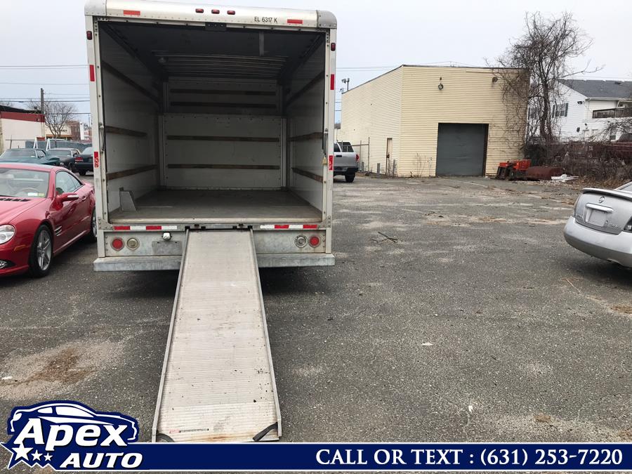 2006 Ford Econoline Commercial Cutaway E-450 Super Duty 176" WB DRW, available for sale in Selden, New York | Apex Auto. Selden, New York 2006 Ford Econoline Commercial Cutaway E-450 Super Duty 176" WB DRW, available for sale in Selden, New York | Apex Auto. Selden, New York