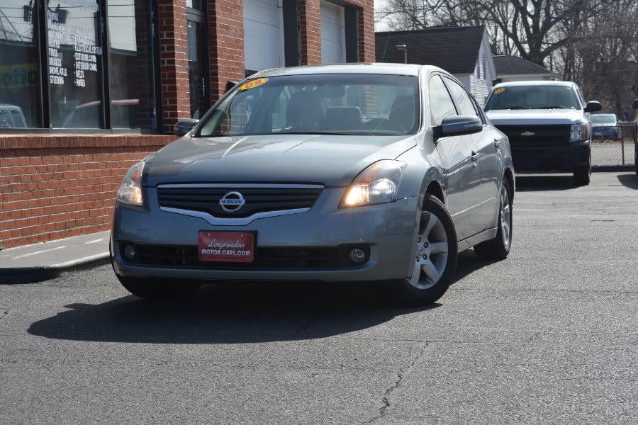 2008 Nissan Altima 4dr Sdn V6 CVT 3.5 SL, available for sale in ENFIELD, Connecticut | Longmeadow Motor Cars. ENFIELD, Connecticut