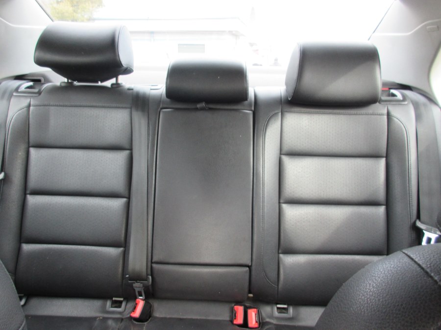 2010 Volkswagen Jetta Sedan 4dr Auto Limited PZEV, available for sale in Lynbrook, New York | ACA Auto Sales. Lynbrook, New York 2010 Volkswagen Jetta Sedan 4dr Auto Limited PZEV, available for sale in Lynbrook, New York | ACA Auto Sales. Lynbrook, New York