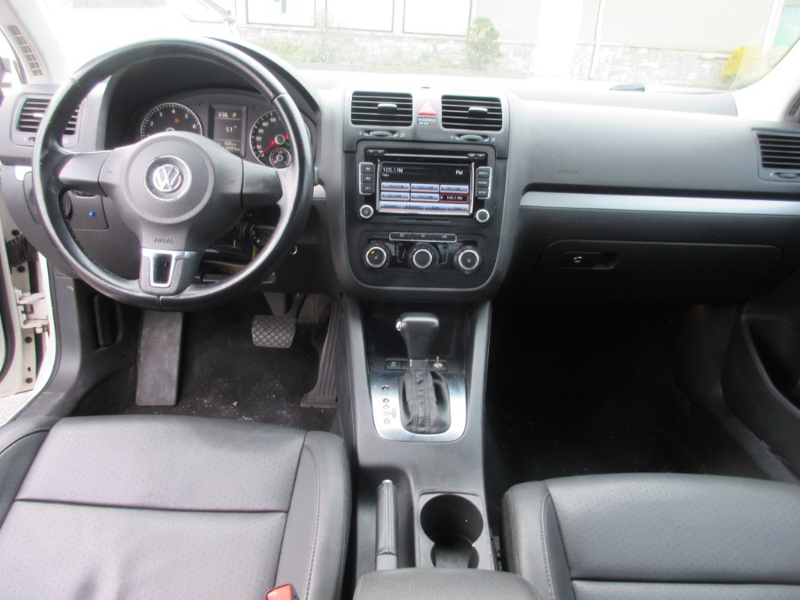 2010 Volkswagen Jetta Sedan 4dr Auto Limited PZEV, available for sale in Lynbrook, New York | ACA Auto Sales. Lynbrook, New York 2010 Volkswagen Jetta Sedan 4dr Auto Limited PZEV, available for sale in Lynbrook, New York | ACA Auto Sales. Lynbrook, New York