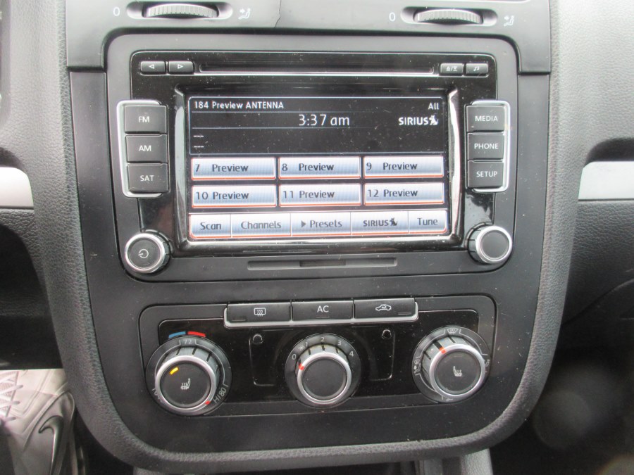 2010 Volkswagen Jetta Sedan 4dr Auto Limited PZEV, available for sale in Lynbrook, New York | ACA Auto Sales. Lynbrook, New York 2010 Volkswagen Jetta Sedan 4dr Auto Limited PZEV, available for sale in Lynbrook, New York | ACA Auto Sales. Lynbrook, New York