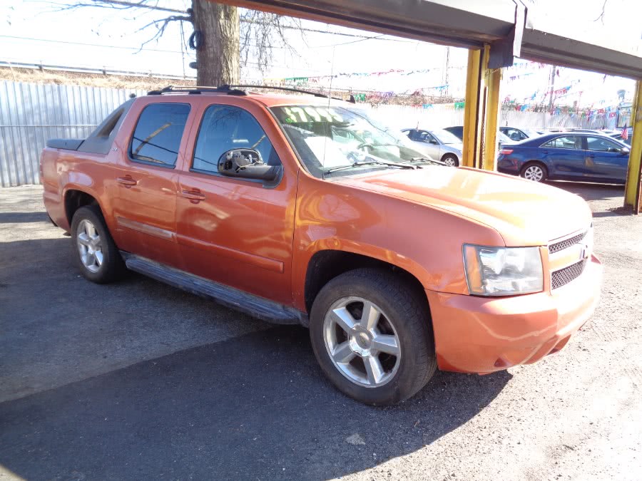 2007 Chevrolet Avalanche 4WD Crew Cab 130" LTZ, available for sale in Rosedale, New York | Sunrise Auto Sales. Rosedale, New York