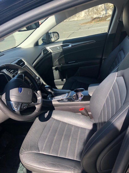 2016 Ford Fusion 4dr Sdn SE FWD, available for sale in Peabody, Massachusetts | New Star Motors. Peabody, Massachusetts 2016 Ford Fusion 4dr Sdn SE FWD, available for sale in Peabody, Massachusetts | New Star Motors. Peabody, Massachusetts