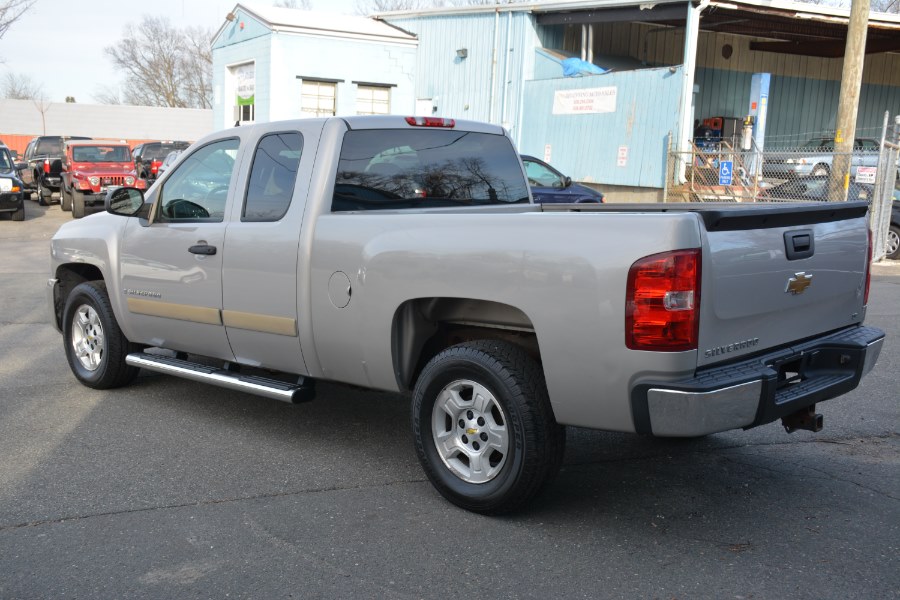 2007 Chevrolet Silverado 1500 4WD Ext Cab 134.0" LT w/1LT, available for sale in Ashland, Massachusetts | New Beginning Auto Service Inc. Ashland, Massachusetts 2007 Chevrolet Silverado 1500 4WD Ext Cab 134.0" LT w/1LT, available for sale in Ashland, Massachusetts | New Beginning Auto Service Inc. Ashland, Massachusetts