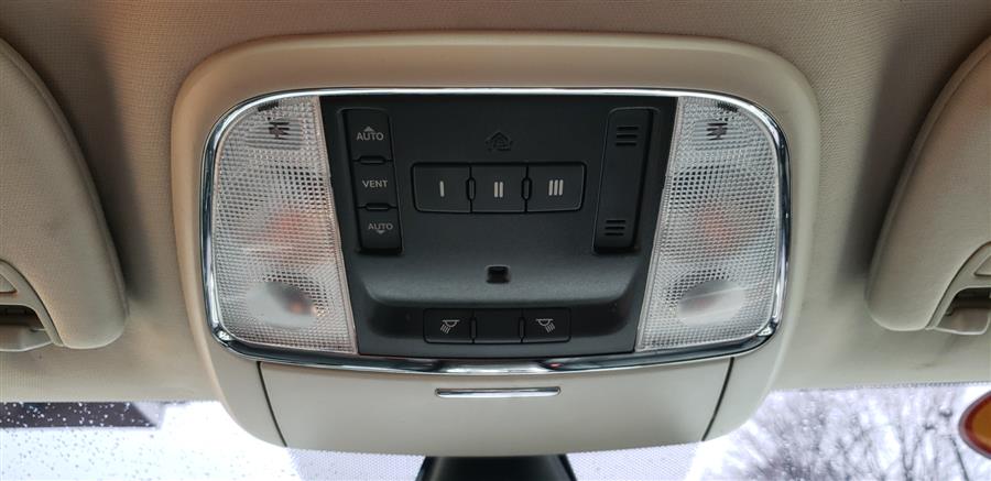 2012 Jeep Grand Cherokee 4WD 4dr Limited HEMI, available for sale in Waterbury, Connecticut | National Auto Brokers, Inc.. Waterbury, Connecticut 2012 Jeep Grand Cherokee 4WD 4dr Limited HEMI, available for sale in Waterbury, Connecticut | National Auto Brokers, Inc.. Waterbury, Connecticut
