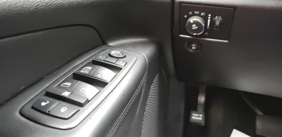 2012 Jeep Grand Cherokee 4WD 4dr Limited HEMI, available for sale in Waterbury, Connecticut | National Auto Brokers, Inc.. Waterbury, Connecticut 2012 Jeep Grand Cherokee 4WD 4dr Limited HEMI, available for sale in Waterbury, Connecticut | National Auto Brokers, Inc.. Waterbury, Connecticut