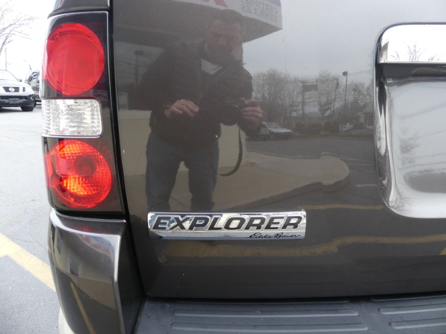 2006 Ford Explorer 4dr 114" WB 4.0L Eddie Bauer 4WD, available for sale in Huntington Station, New York | My Auto Inc.. Huntington Station, New York 2006 Ford Explorer 4dr 114" WB 4.0L Eddie Bauer 4WD, available for sale in Huntington Station, New York | My Auto Inc.. Huntington Station, New York