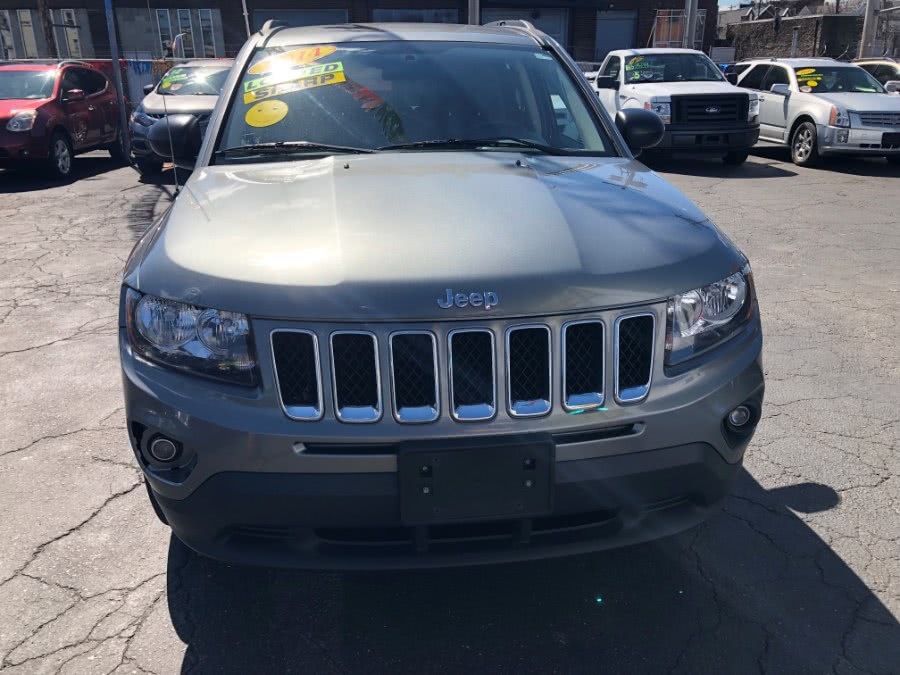 Used Jeep Compass 4WD 4dr Sport 2014 | Affordable Motors Inc. Bridgeport, Connecticut Used Jeep Compass 4WD 4dr Sport 2014 | Affordable Motors Inc. Bridgeport, Connecticut