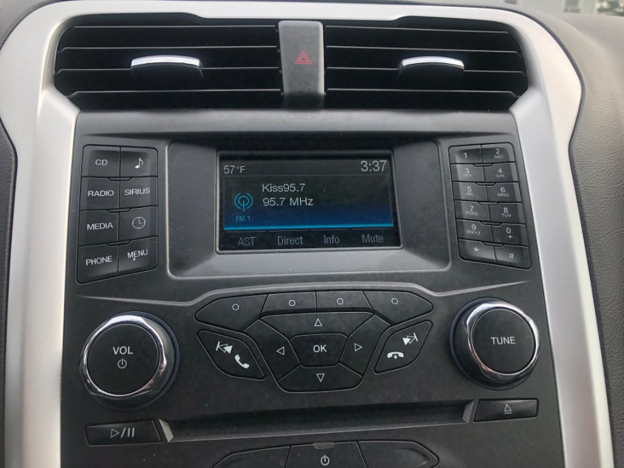 2016 Ford Fusion 4dr Sdn SE FWD, available for sale in East Windsor, Connecticut | Toro Auto. East Windsor, Connecticut 2016 Ford Fusion 4dr Sdn SE FWD, available for sale in East Windsor, Connecticut | Toro Auto. East Windsor, Connecticut
