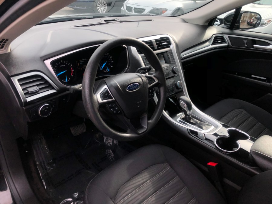 2016 Ford Fusion 4dr Sdn SE FWD, available for sale in East Windsor, Connecticut | Toro Auto. East Windsor, Connecticut 2016 Ford Fusion 4dr Sdn SE FWD, available for sale in East Windsor, Connecticut | Toro Auto. East Windsor, Connecticut