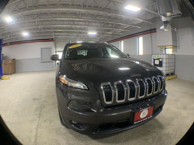 2016 Jeep Cherokee 4WD 4dr Latitude, available for sale in Stratford, Connecticut | Wiz Leasing Inc. Stratford, Connecticut