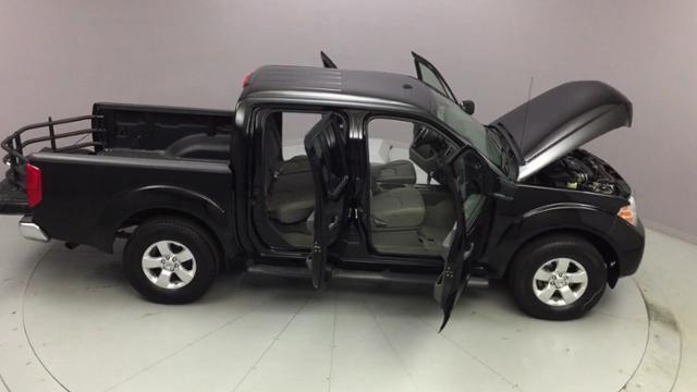 2013 Nissan Frontier 4WD Crew Cab SWB Auto SV, available for sale in Naugatuck, Connecticut | J&M Automotive Sls&Svc LLC. Naugatuck, Connecticut 2013 Nissan Frontier 4WD Crew Cab SWB Auto SV, available for sale in Naugatuck, Connecticut | J&M Automotive Sls&Svc LLC. Naugatuck, Connecticut