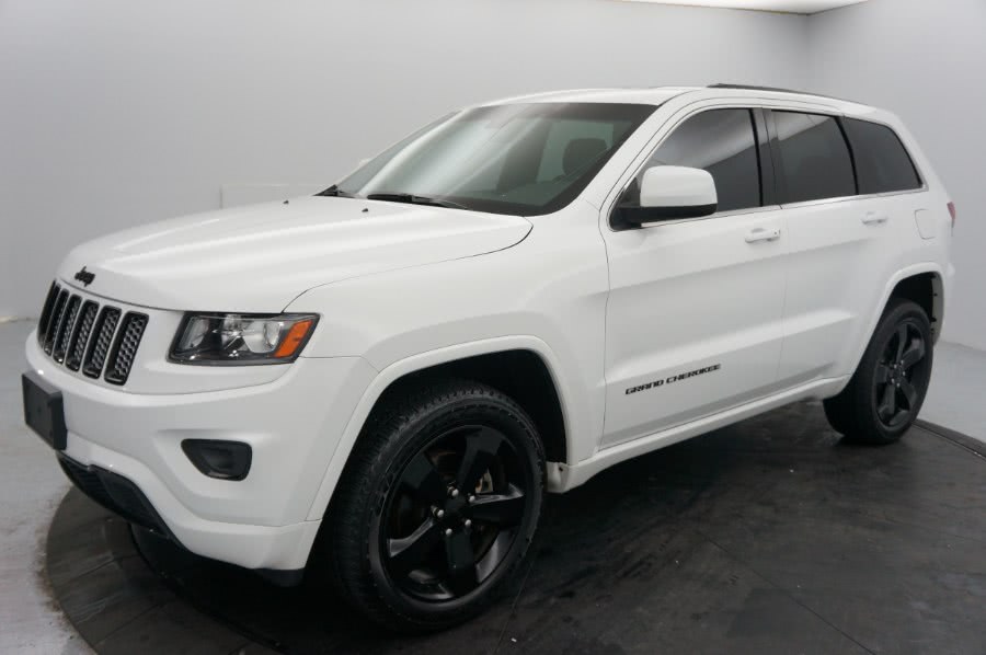 2015 Jeep Grand Cherokee 4WD 4dr Laredo, available for sale in Bronx, New York | Car Factory Expo Inc.. Bronx, New York