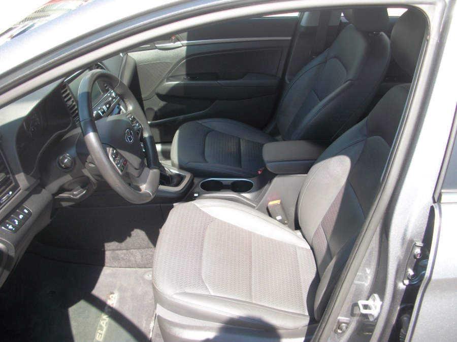 2017 Hyundai Elantra Limited 2.0L Auto (Ulsan) *Ltd Avail*, available for sale in Jamaica, New York | Gateway Car Dealer Inc. Jamaica, New York 2017 Hyundai Elantra Limited 2.0L Auto (Ulsan) *Ltd Avail*, available for sale in Jamaica, New York | Gateway Car Dealer Inc. Jamaica, New York
