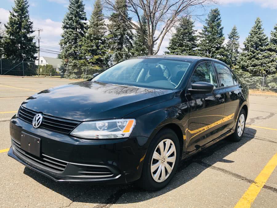 2012 Volkswagen Jetta Sedan 4dr Auto S, available for sale in East Windsor, Connecticut | A1 Auto Sale LLC. East Windsor, Connecticut